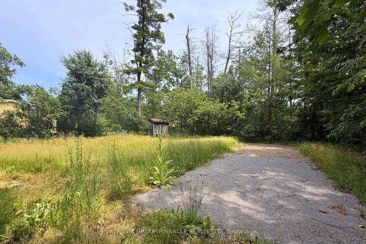 Property Photo:  2 Oakwood Drive  ON K0M 1N0 