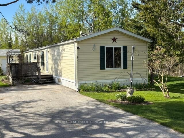 Property Photo:  40 Maple Grove Village Road  ON N0C 1B0 