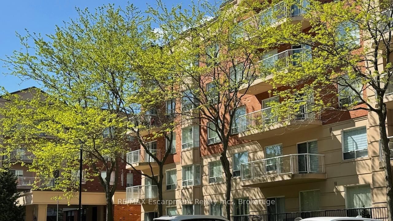 Property Photo:  5188 Lakeshore Road 310  ON L7L 6P4 