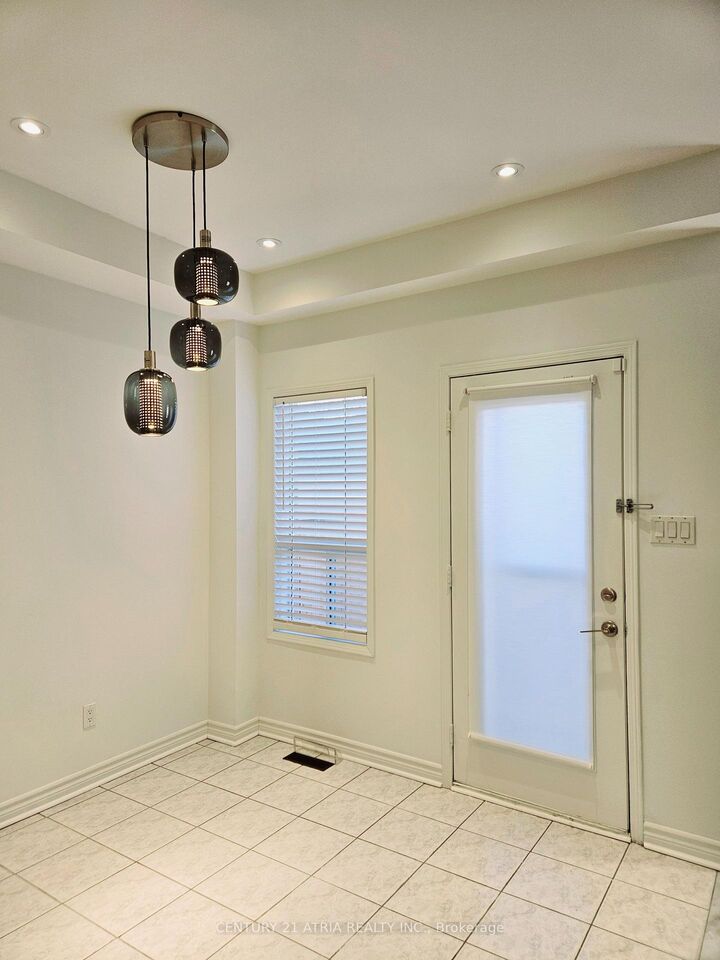 Property Photo:  266 John West Way  ON L4G 7J3 