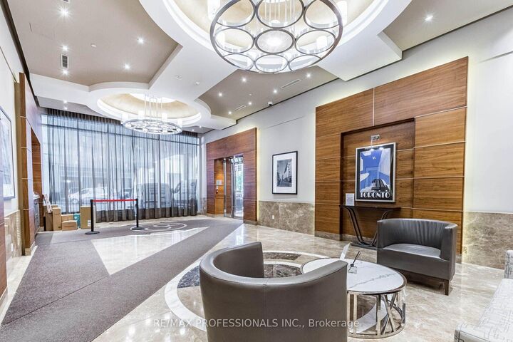 Property Photo:  763 Bay Street 3015  ON M5G 2R3 