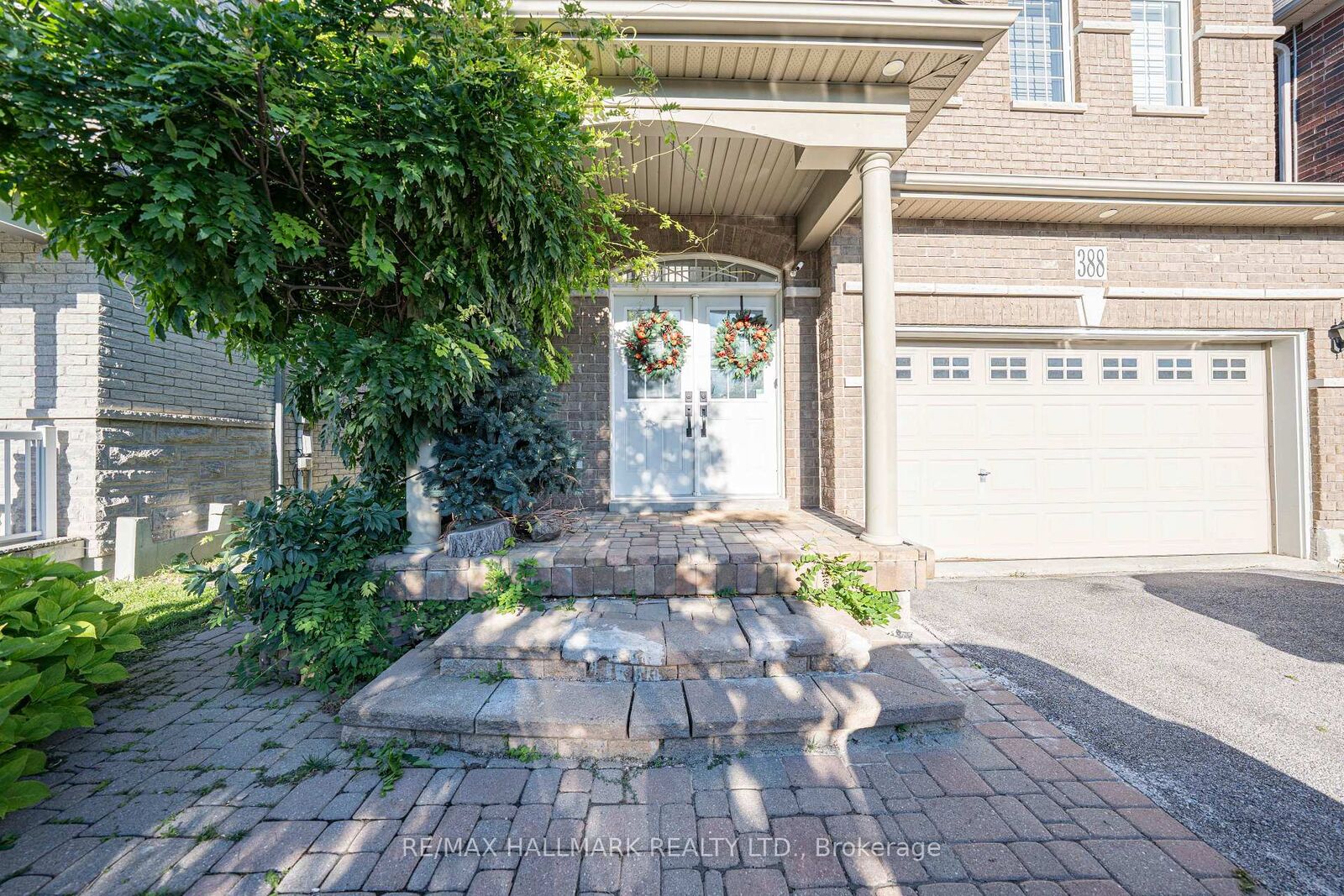 Property Photo:  388 Kwapis Boulevard #Main  ON L3X 3H4 