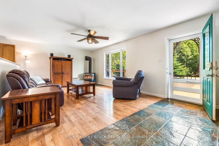 Property Photo:  32 Sugarbush Road  ON N0H 2G0 