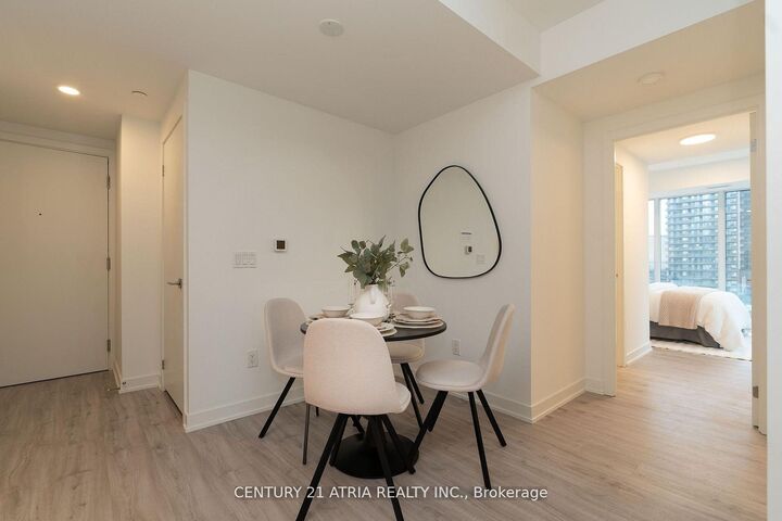 Property Photo:  252 Church Street 2303  ON M5B 0E6 