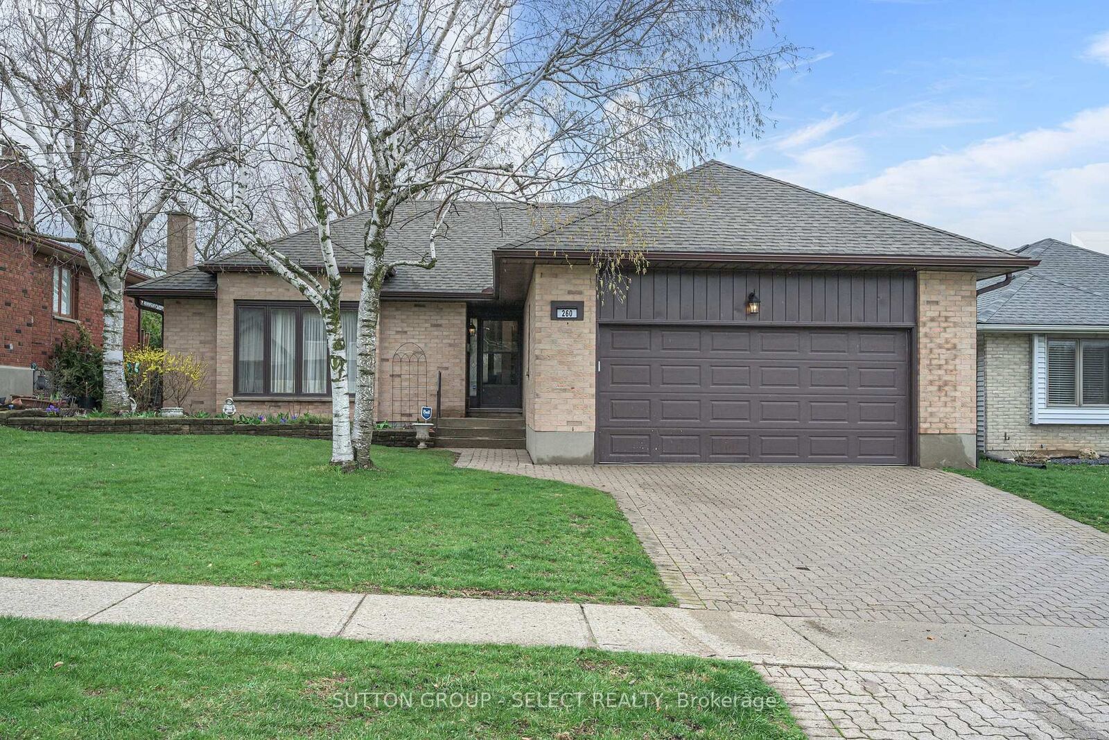 Property Photo:  260 Village Green Avenue  ON N6J 3Z6 