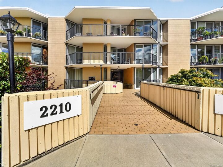 Property Photo:  2210 Cadboro Bay Rd #201  BC V8R 5G9 
