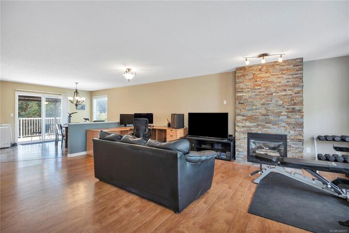 Property Photo:  4771 Fairbrook Cres  BC V9T 6M6 