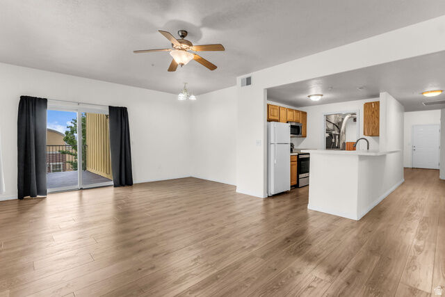 Property Photo:  165 W Albion Village Way 105  UT 84070 