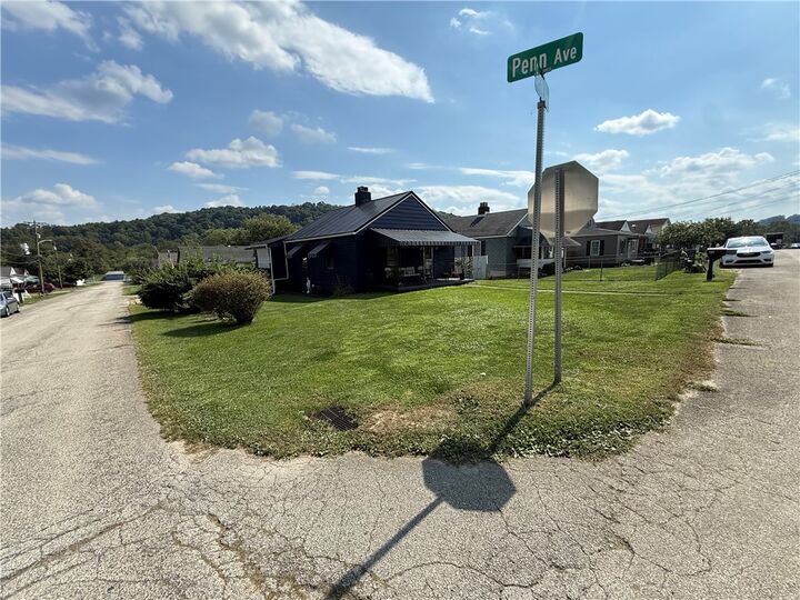 Property Photo:  58 Berry Avenue  PA 15322 