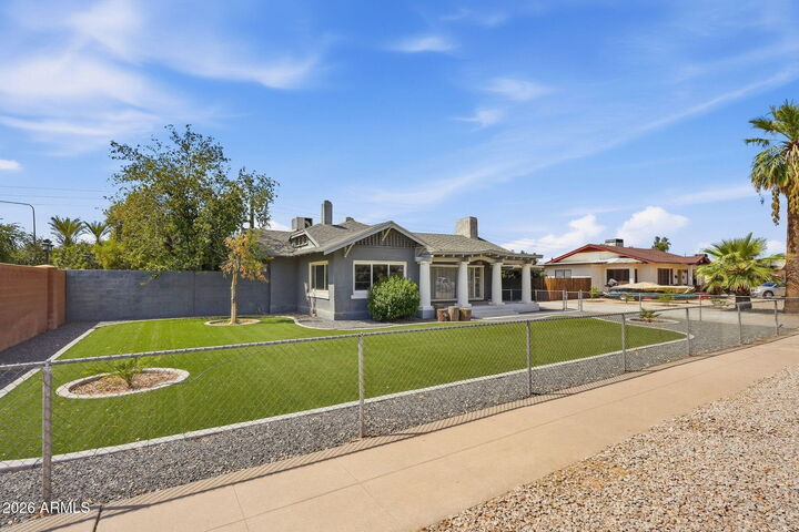 Property Photo:  218 N Washington Street  AZ 85225 