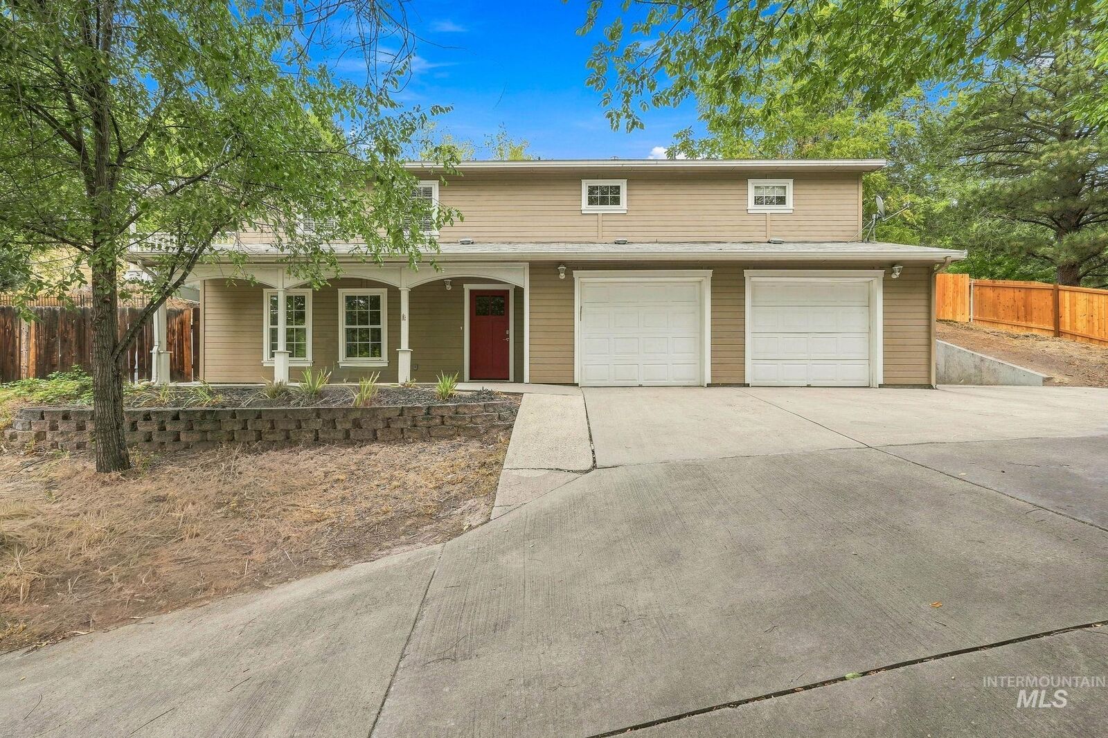 Property Photo: 2442 W Hill Rd ID 83702