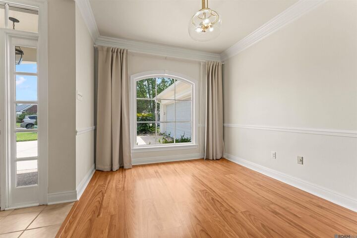 Property Photo: 1254 Springlake Dr LA 70810