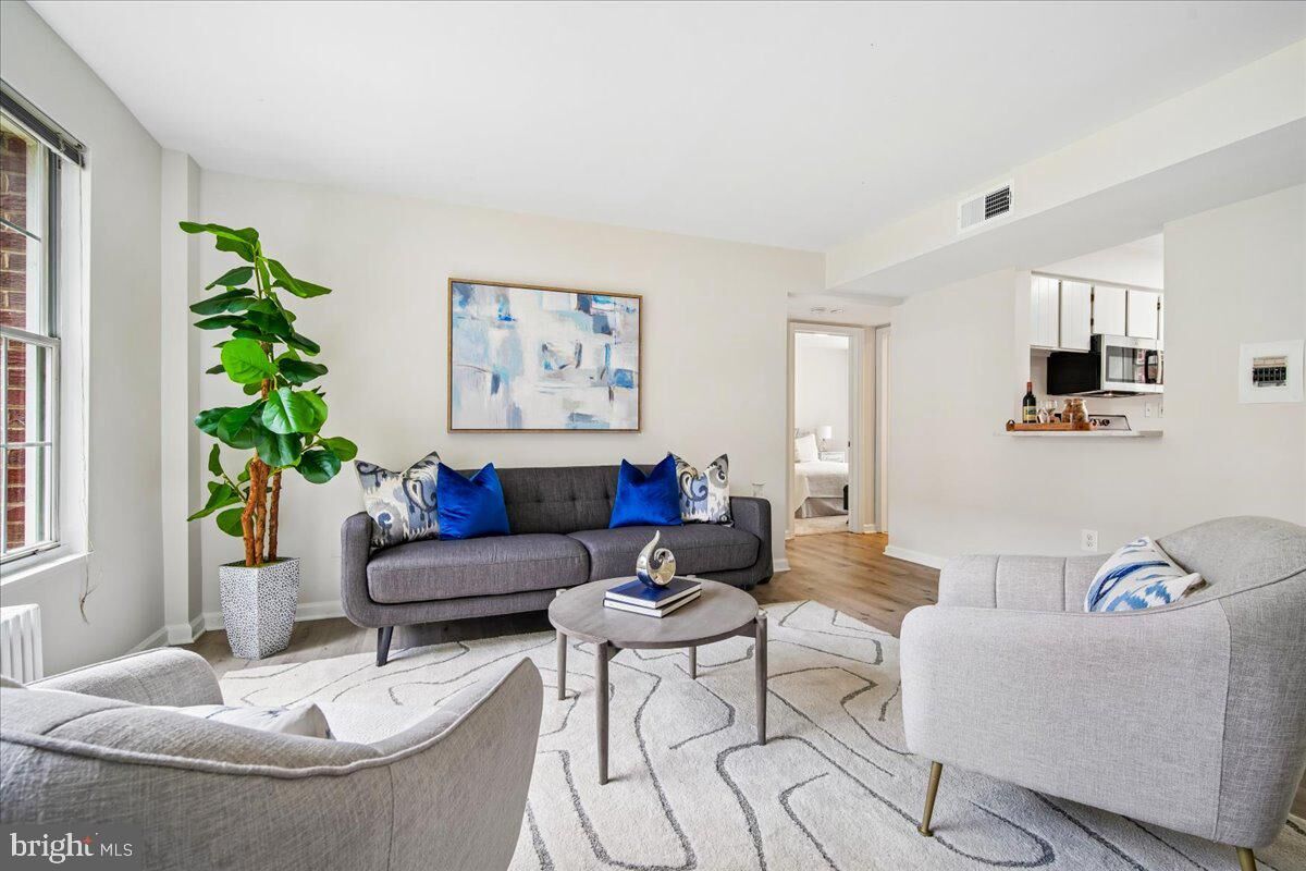 Property Photo:  1224 N Meade Street Es102  VA 22209 
