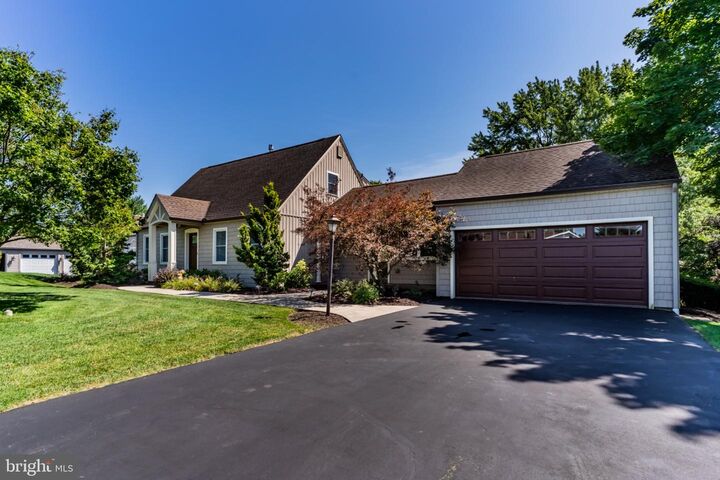 Property Photo:  8 W Christopher Court  PA 17036 