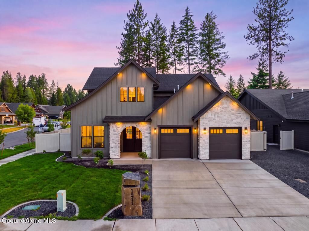 Property Photo: 1244 E Sleeping Deer Ave ID 83835