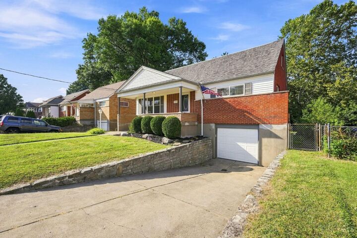 Property Photo: 5592 North Glen Road OH 45248