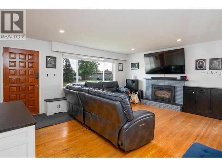 Property Photo:  1314 Parsnip Crescent  BC V2M 4C4 