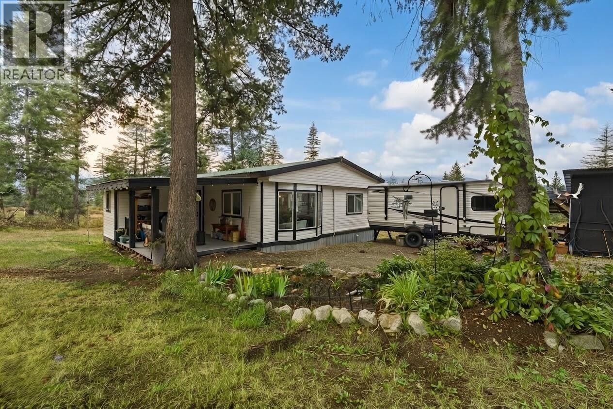 Photo de la propriété: 2433 Sherry Road BC V0E 2W1