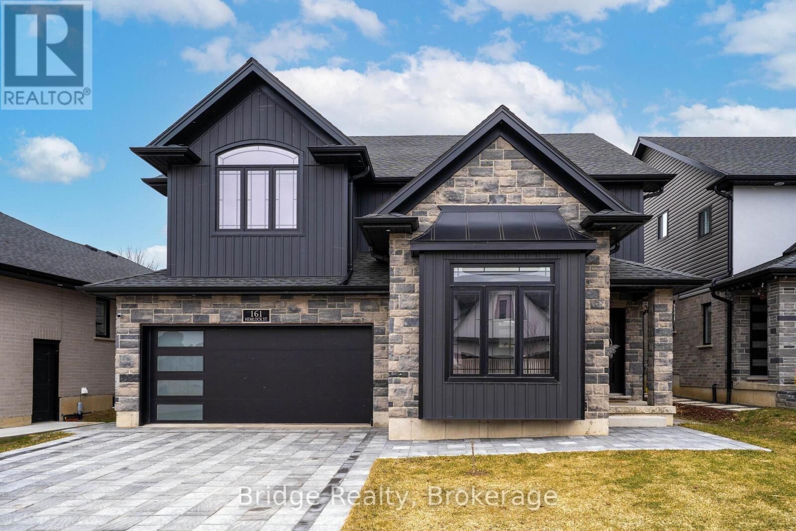 Property Photo:  161 Hemlock Street  ON N4S 0E4 