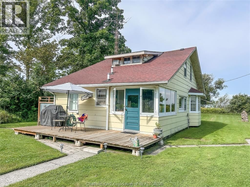 Property Photo:  17882 Water Street  ON N0P 1X0 