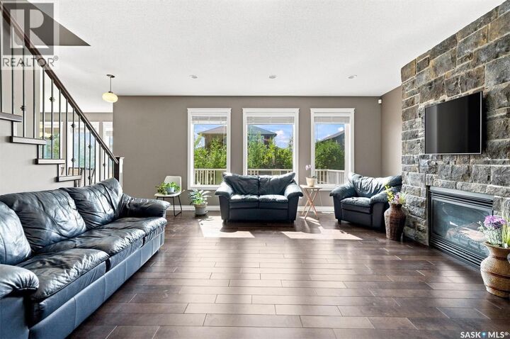 Property Photo: 1311 Shepherd Crescent SK S7W 0B6