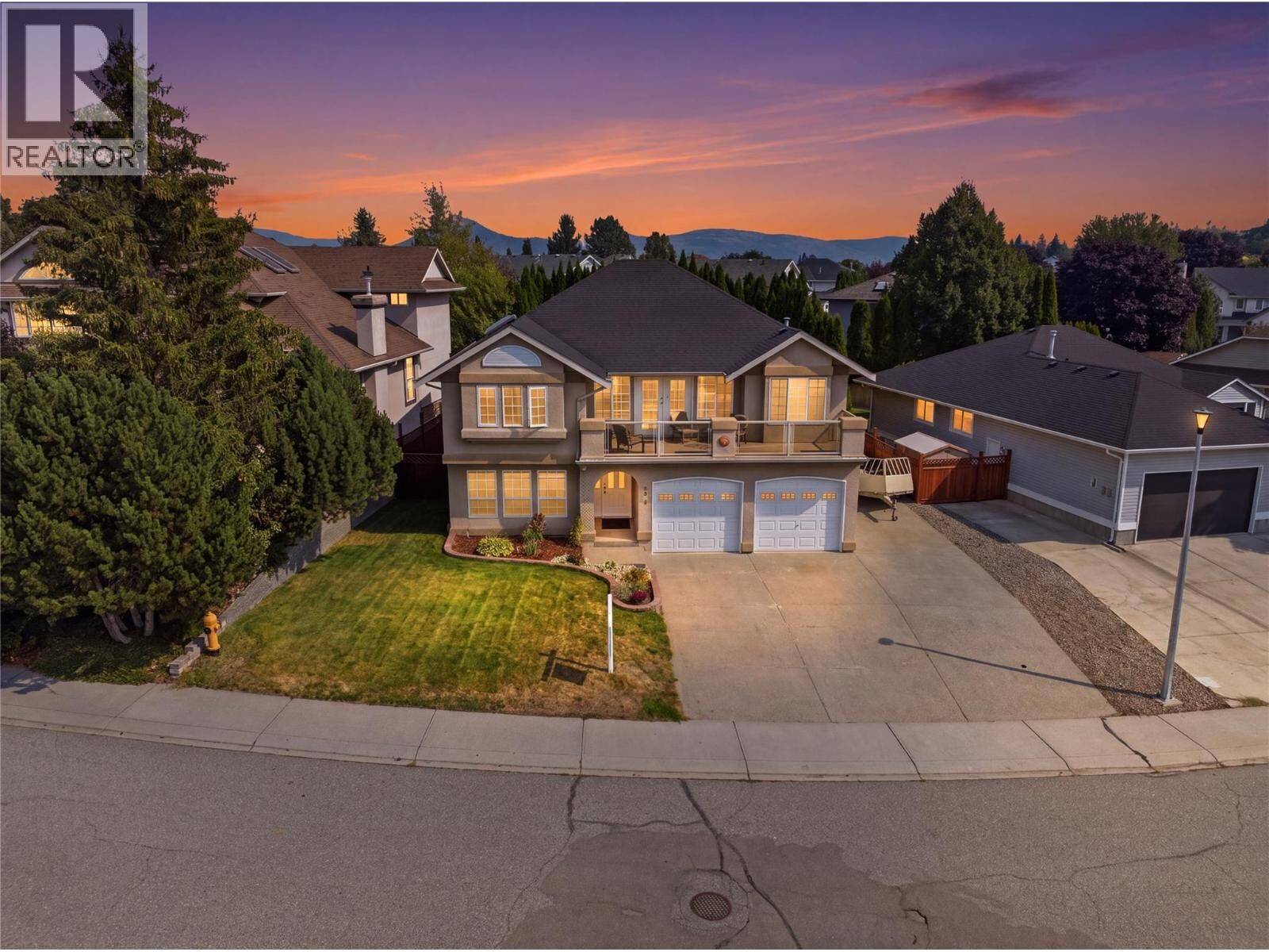 Property Photo:  368 Tuxford Drive  BC V2E 2M7 