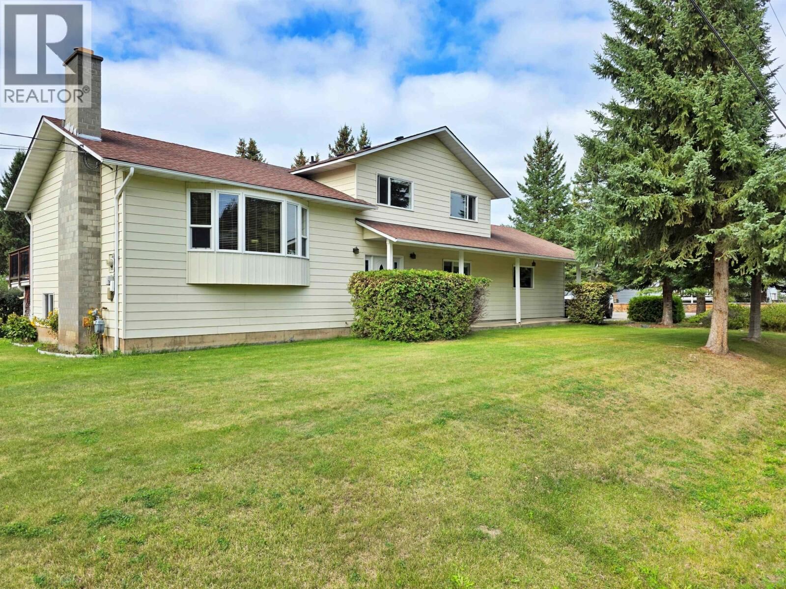 Photo de la propriété:  2491 Sing Street  BC V2J 5E1 