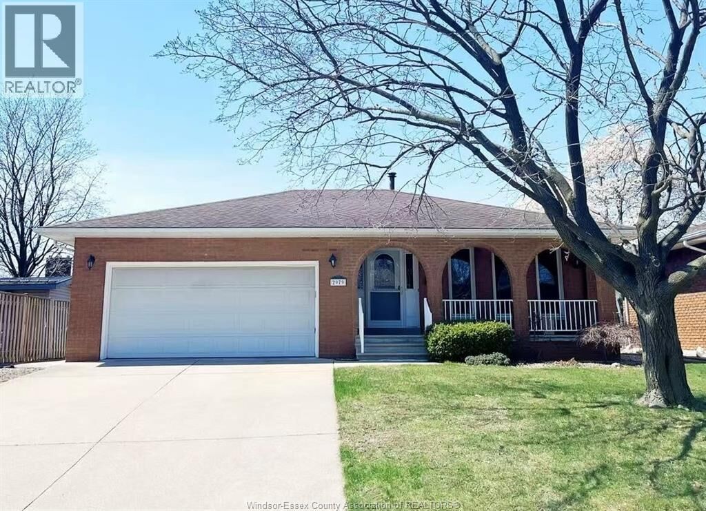 Property Photo:  2979 St. Clair Avenue  ON N9E 4A1 