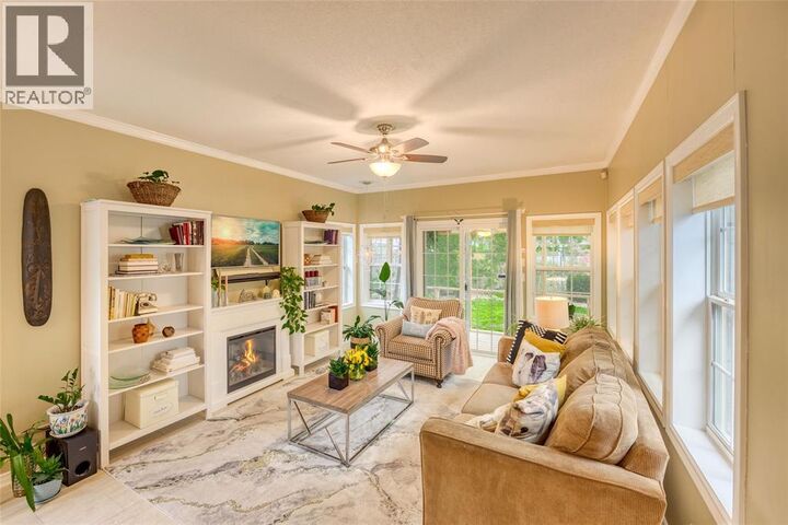 Property Photo:  333 Cameron Street  ON N7T 4B4 