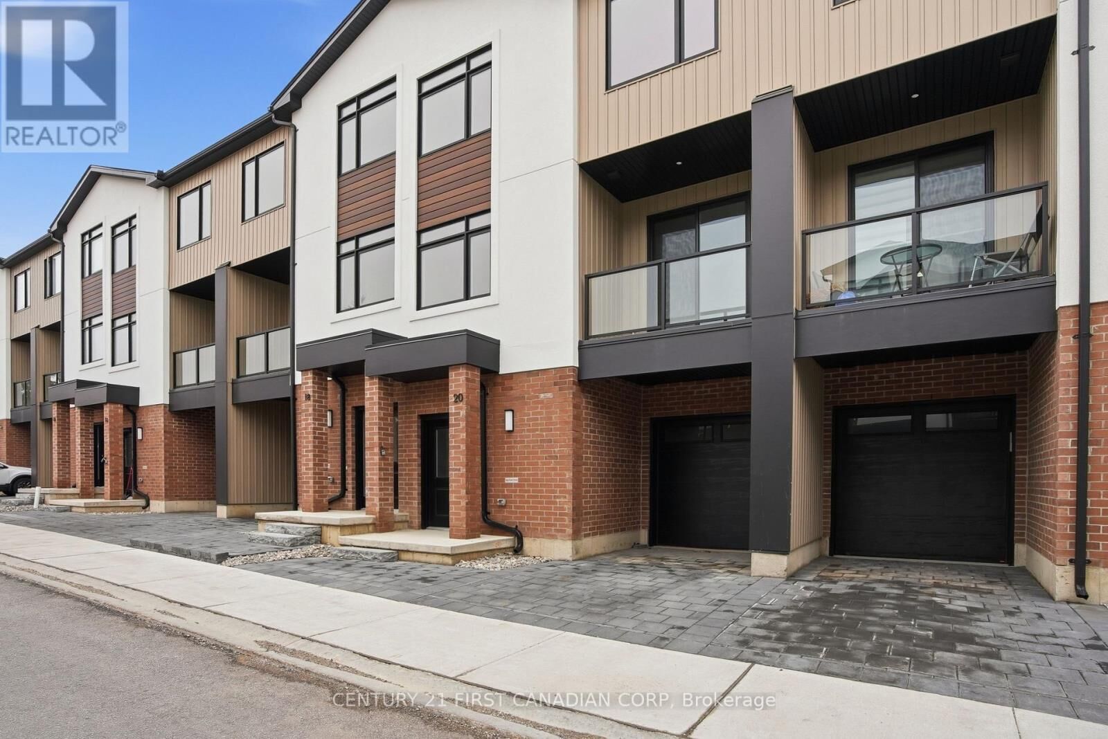 Property Photo:  349 Southdale Road East 20  ON N6E 0B9 