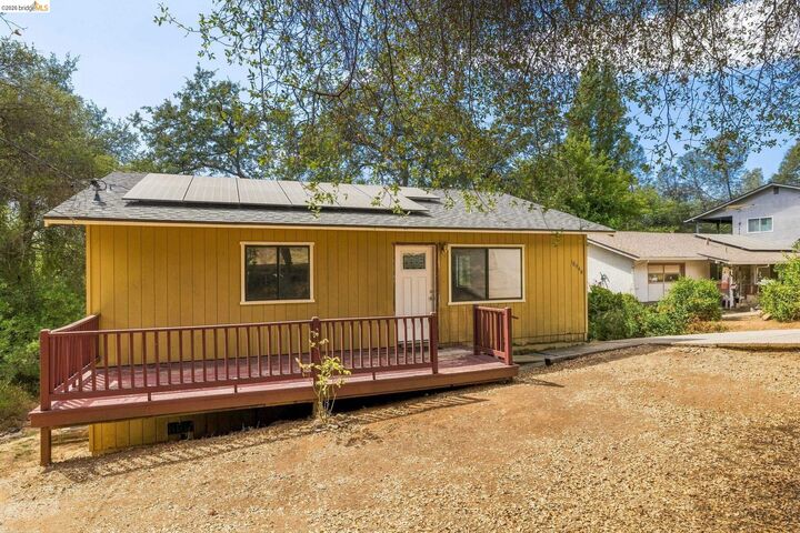 Property Photo: 18948 North Drive CA 95327