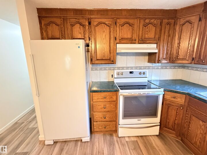 Property Photo:  9501 104 Avenue 48  AB T7P 1M7 