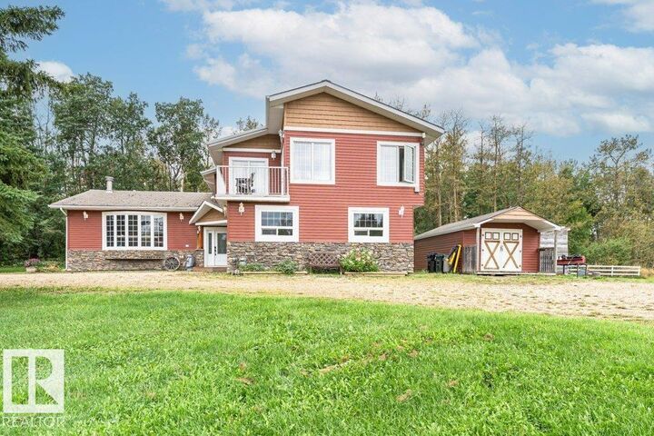 Property Photo:  52356 Rge Road 221 97  AB T8E 1W2 
