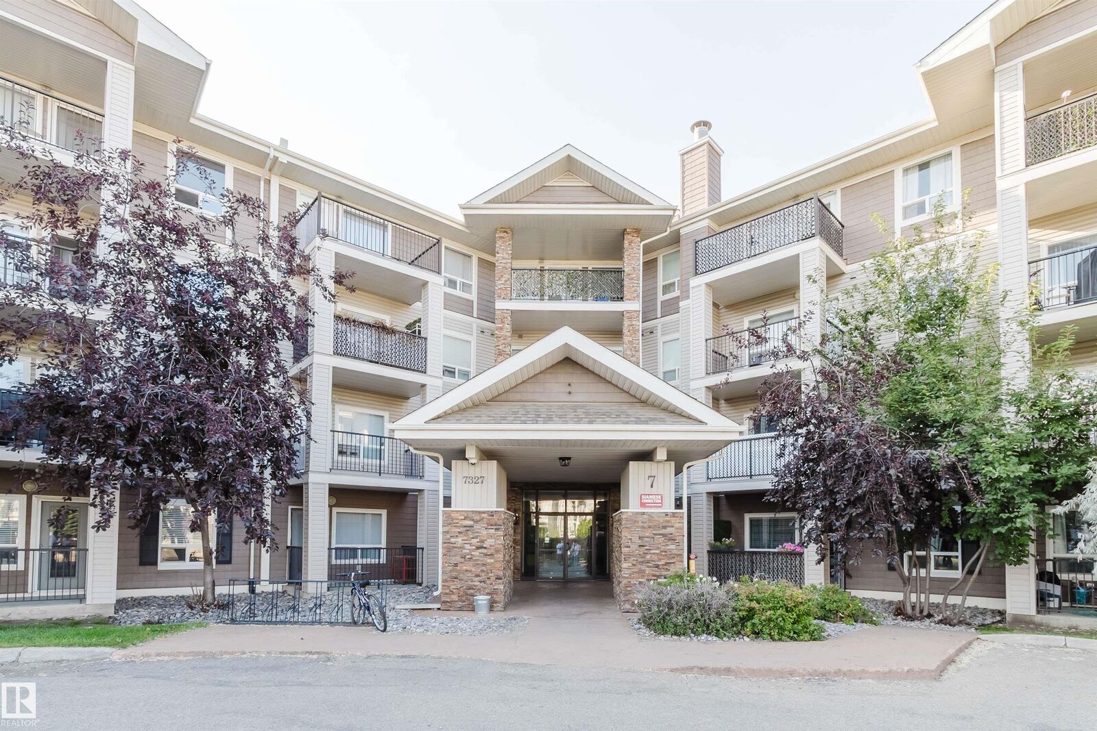 Property Photo:  7327 South Terwillegar Drive NW 7428  AB T6R 0L8 