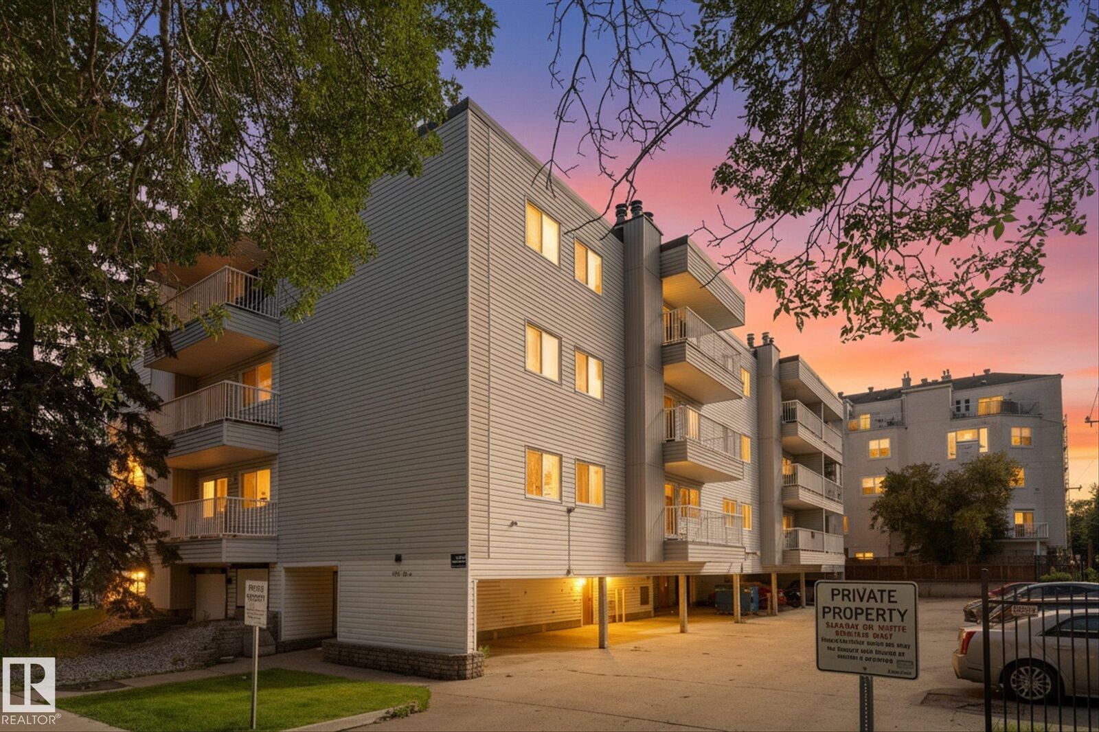 Property Photo:  8125 110 Street NW 205  AB T6G 2P3 