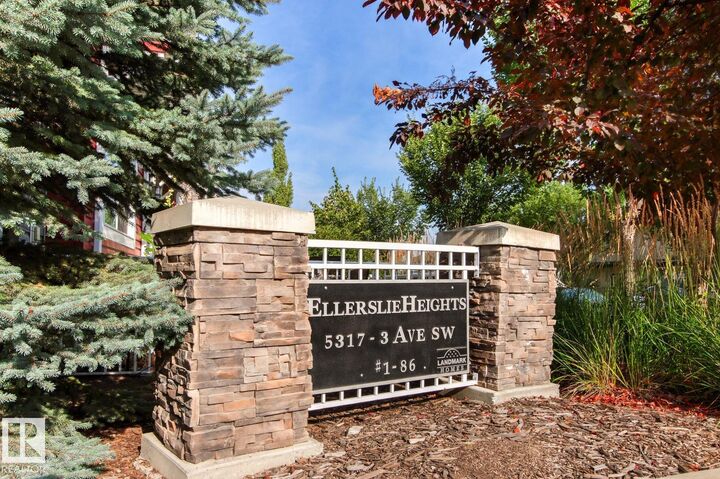 Property Photo:  5319 3 Avenue SW  AB T6X 0W7 