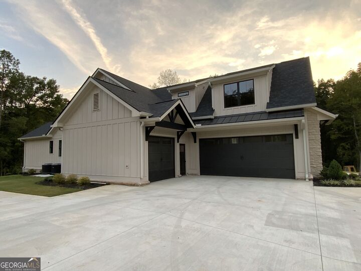 Property Photo: 2468 Rockbridge Road NW GA 30012