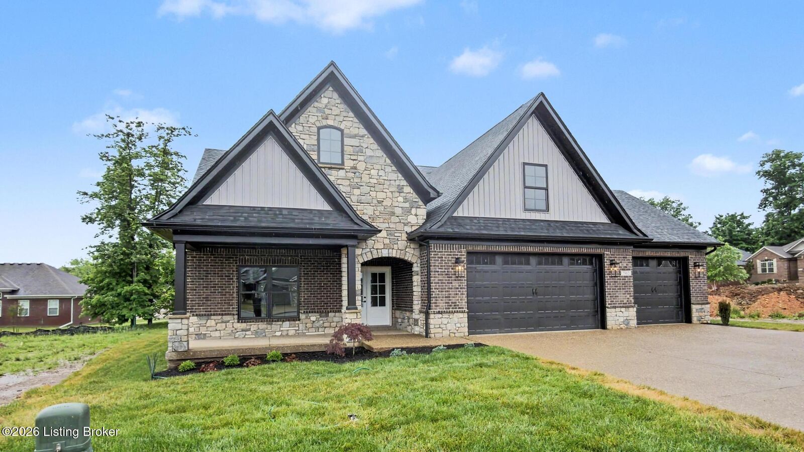 Property Photo:  7902 Wagon Trl Ct  KY 40291 