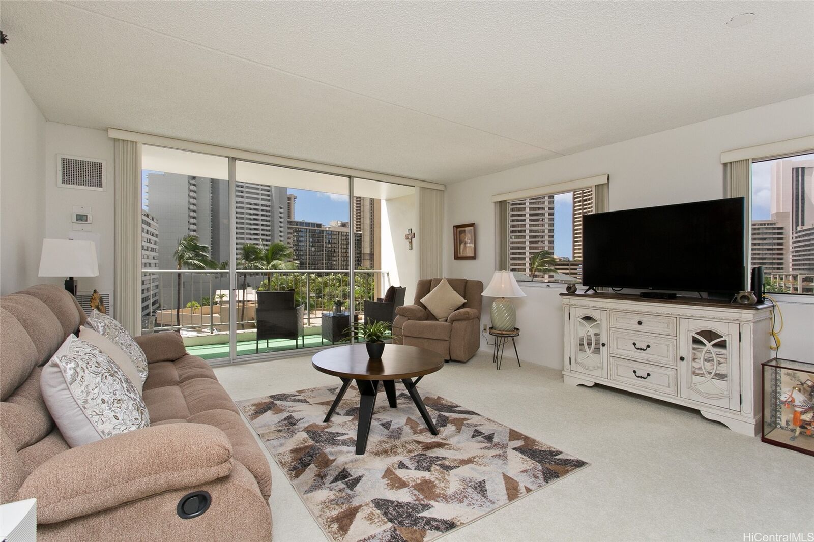 Property Photo:  400 Hobron Lane 701  HI 96815 