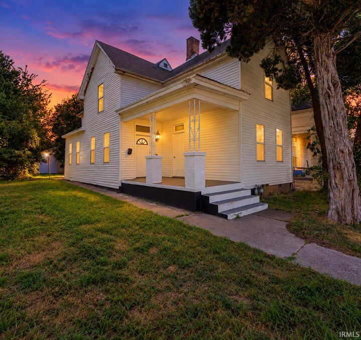 Property Photo:  1514 W Louisiana Street  IN 47710 