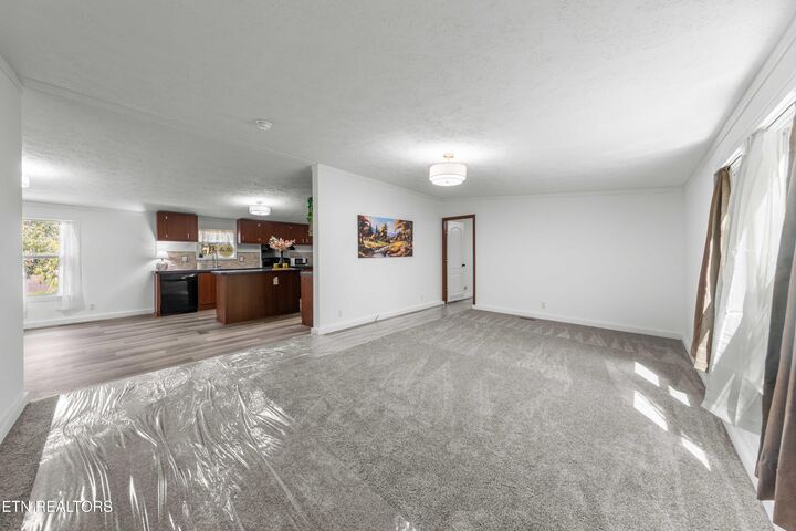 Property Photo:  521 Poplar Ave  TN 37762 