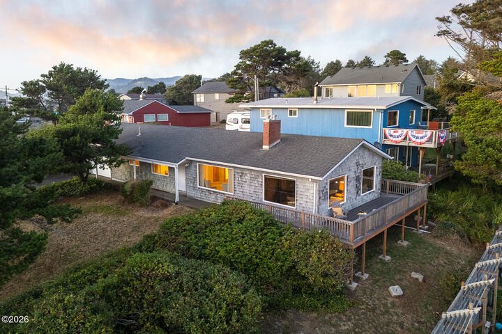 Property Photo:  3540 NW Keel Avenue  OR 97367 