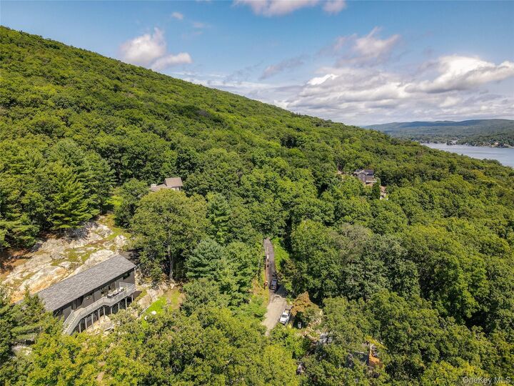 Property Photo:  87 Blueberry Hill  NY 10925 