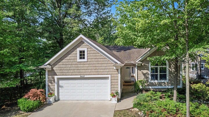 Property Photo:  7407 Rock Hollow Ln  MI 48642 