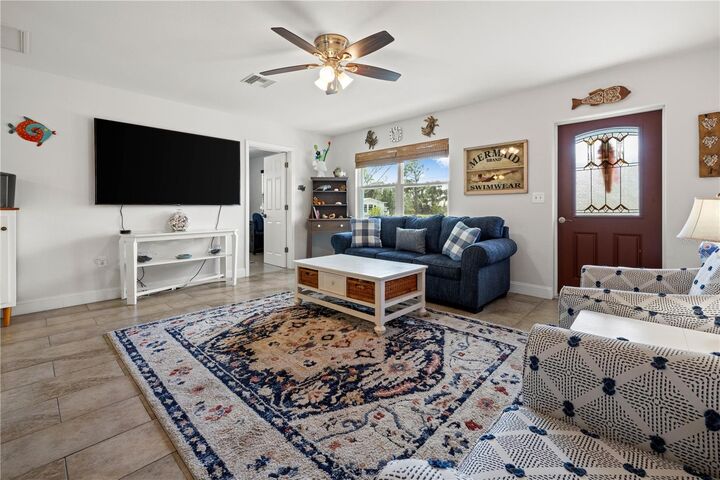 Property Photo: 7035 Duke Street FL 34224