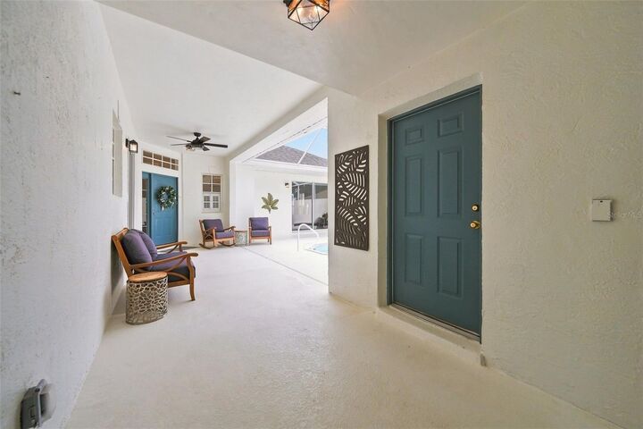 Property Photo:  2113 Stonebridge Way  FL 34711 