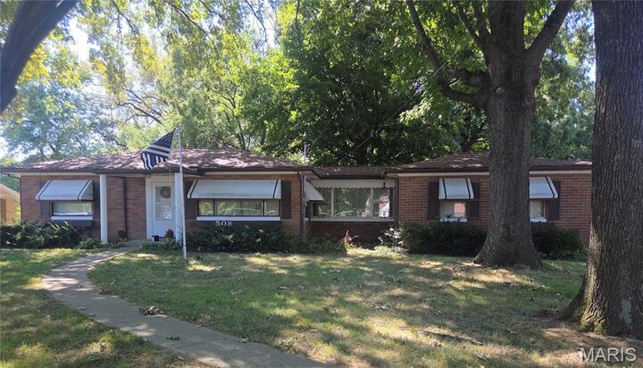 Property Photo:  508 Eiler Road  IL 62223 