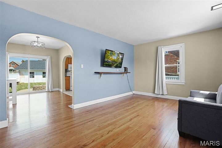 Property Photo:  1513 Broadway  IL 62249 