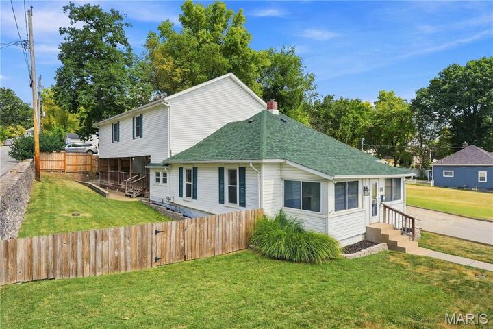Property Photo: 331 Central Avenue MO 63028