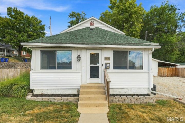 Property Photo:  331 Central Avenue  MO 63028 